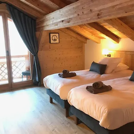 Spacieux A - 15 Pers, 8 Salles De Bains, Balcon Sud *
